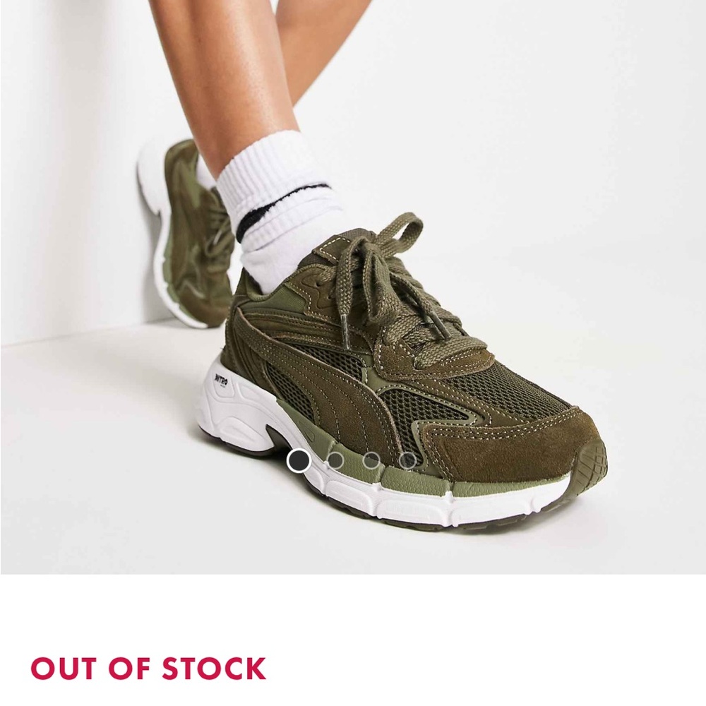 Puma Women's Green Athletic Shoes